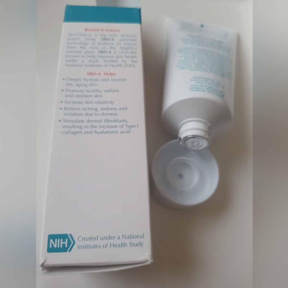 SkinClinical Daily Restore 6oz - Picture 4 of 4